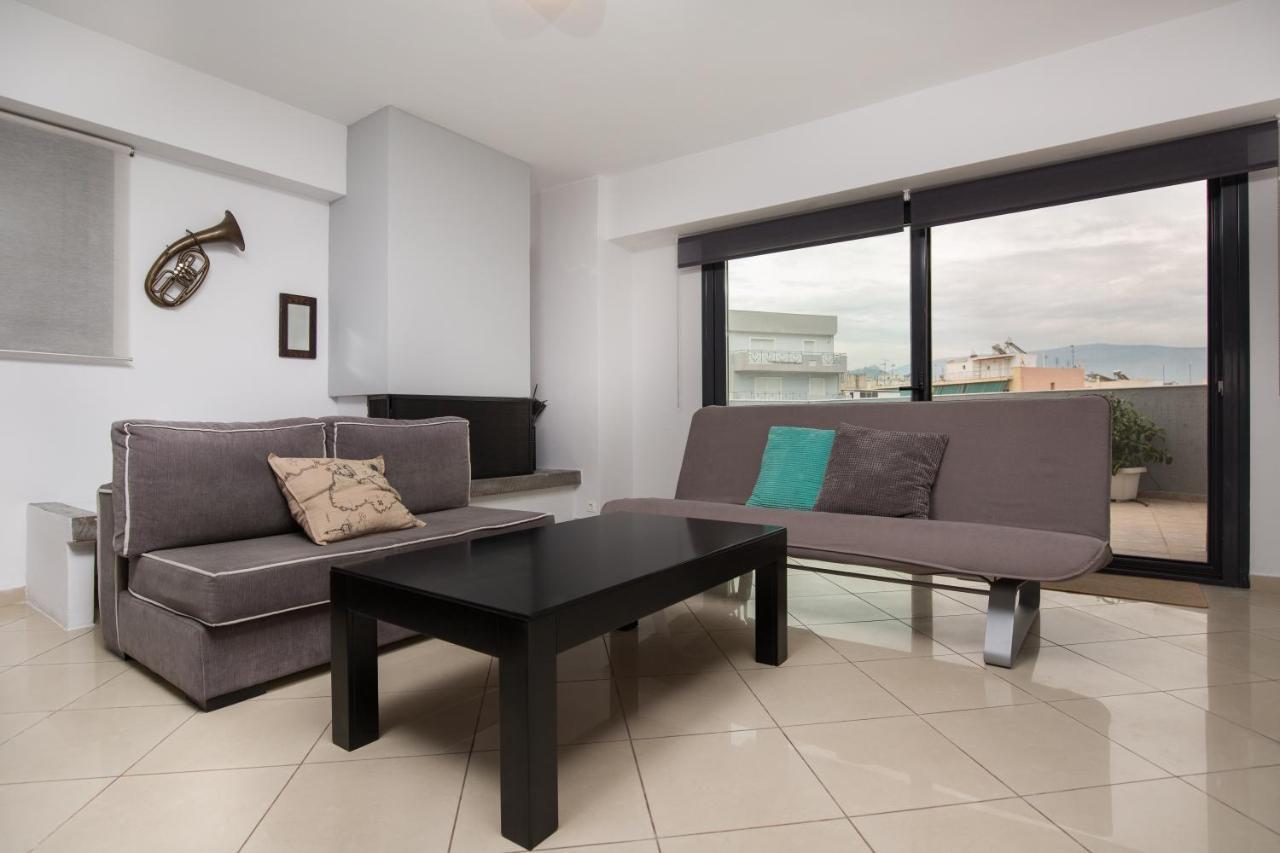 Spacious Modern Apartments With Great Rooftop View Атина Екстериор снимка