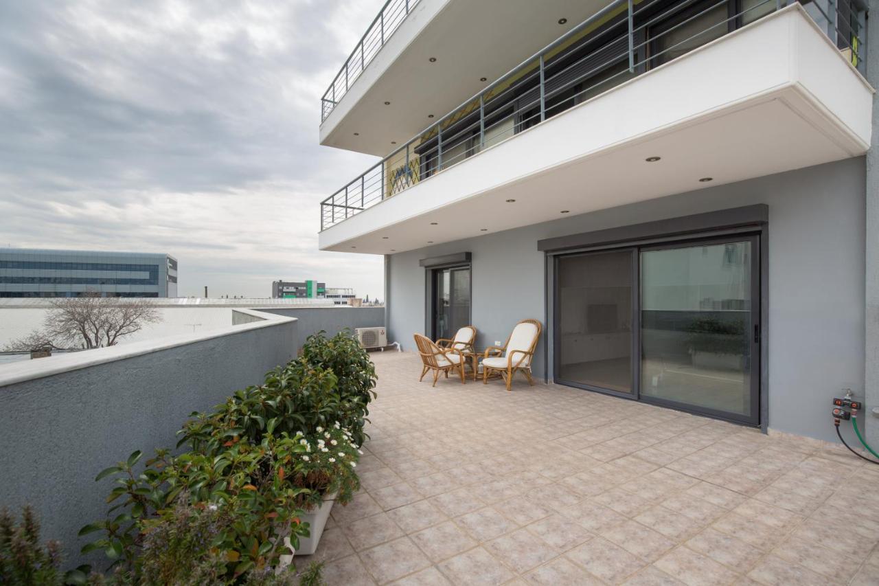 Spacious Modern Apartments With Great Rooftop View Атина Екстериор снимка
